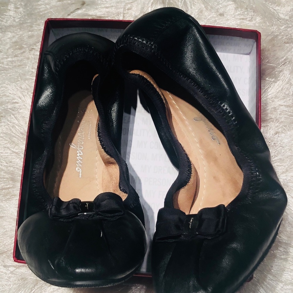 💎PRELOVED Ferragamo “My Joy” Ballerina Flats🖤